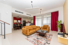 Stunning 4 bedroom townhouse in Townsquare